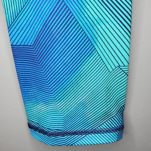 Reebok Athletic Cropped Leggings Size Small Blue Green - Picture 4 of 5